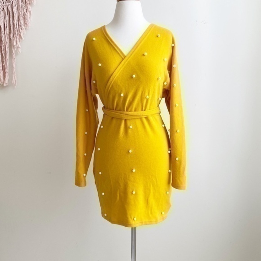 Mustard sweater dress with pearls details